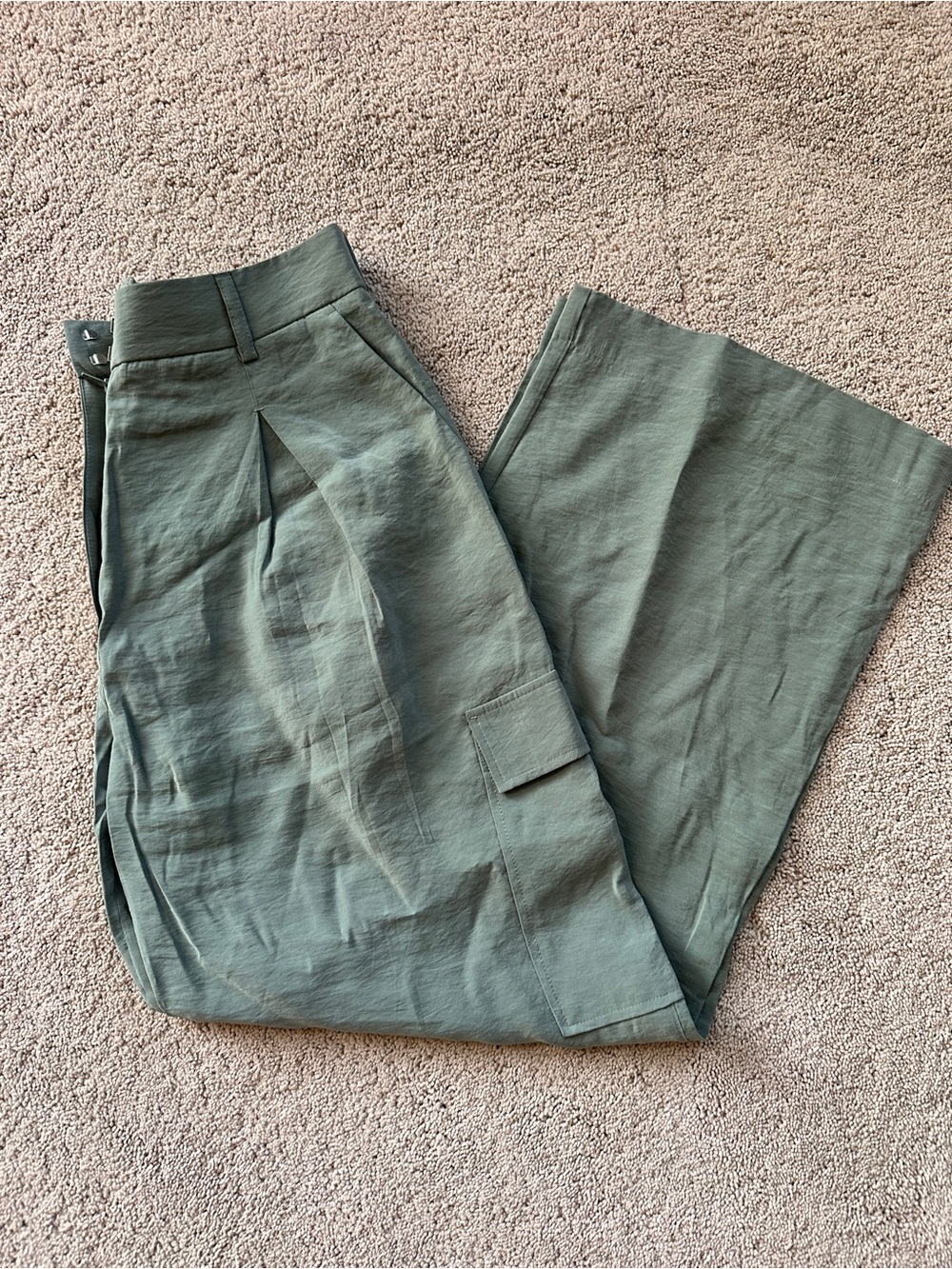 Abercrombie & Fitch Olive Green Wide-Leg Cargo Pants